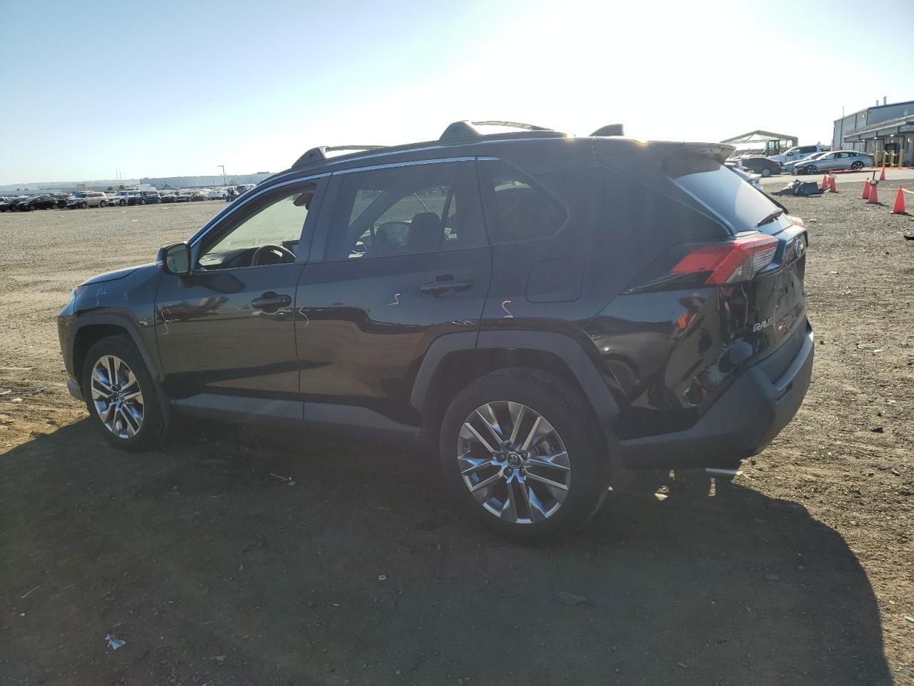 2020 TOYOTA RAV4 XLE P - Image 2