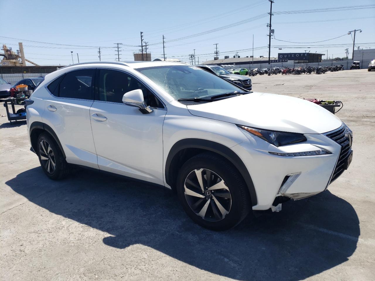 2020 LEXUS NX 300 - Фото 4