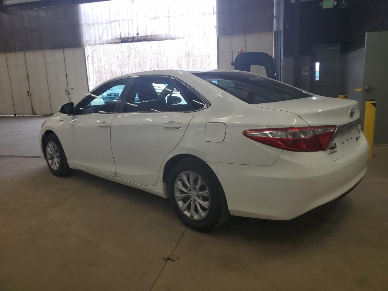 2017 TOYOTA CAMRY HYBR - Фото 2