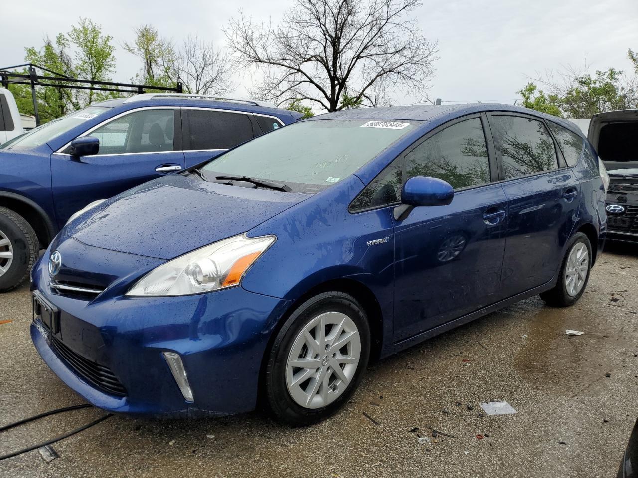 2013 TOYOTA PRIUS V car image