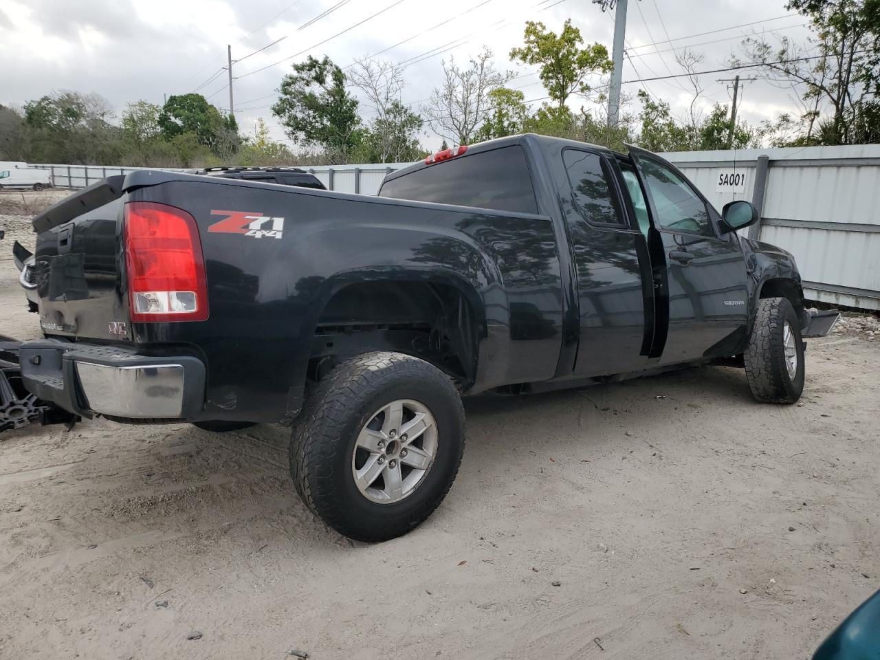 2011 GMC SIERRA K15 - Image 3