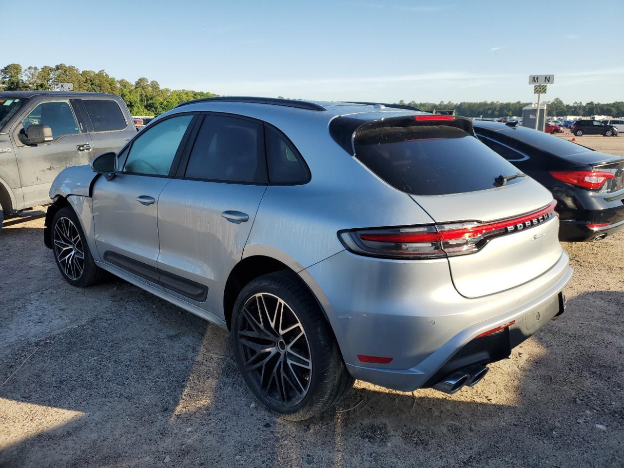2023 PORSCHE MACAN BASE - Фото 2