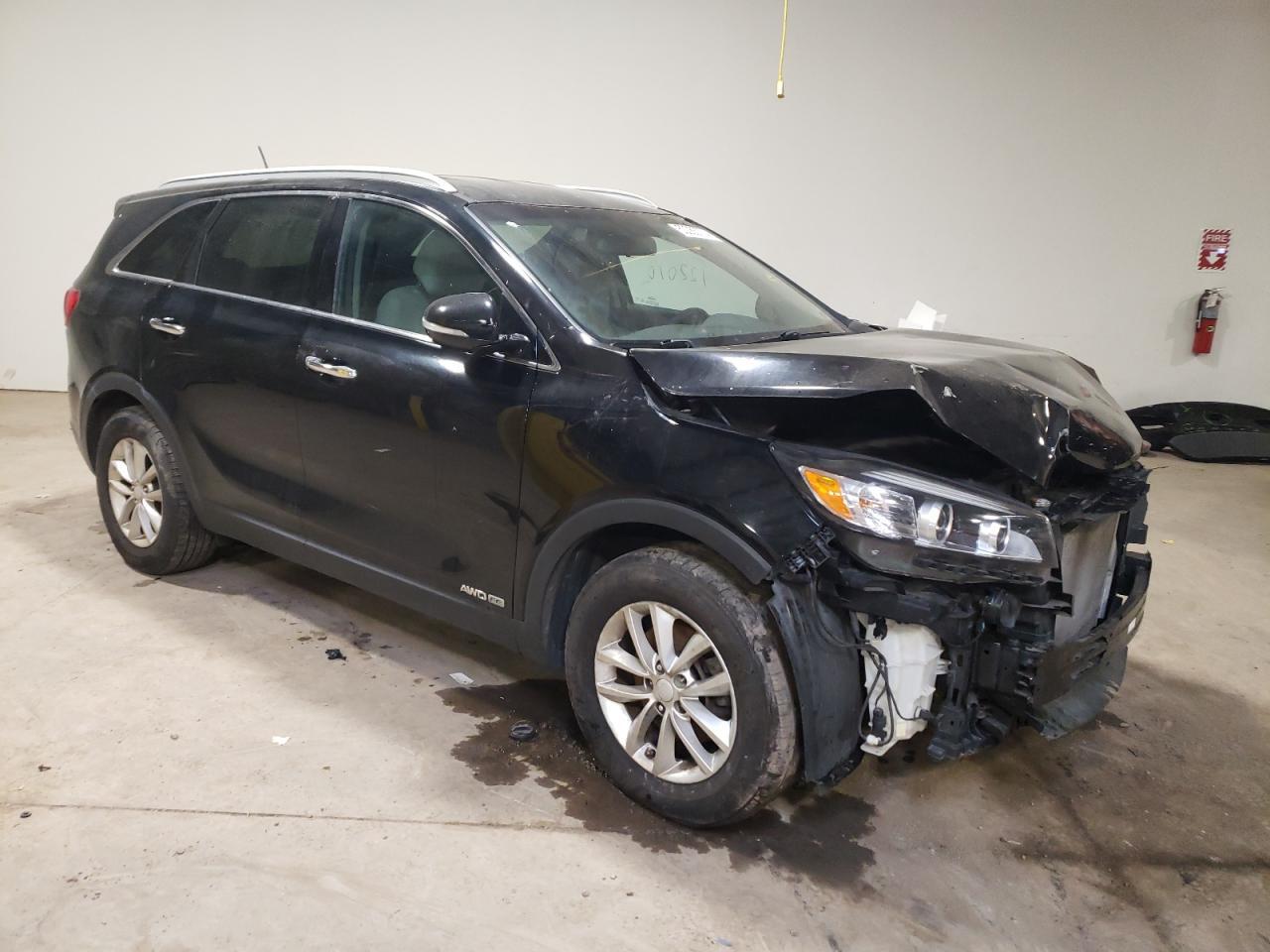 2017 KIA SORENTO LX - Image 4