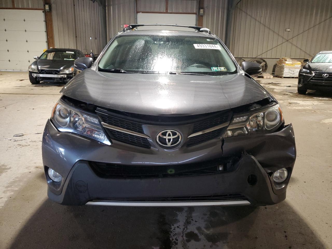 2015 TOYOTA RAV4 XLE - Фото 5
