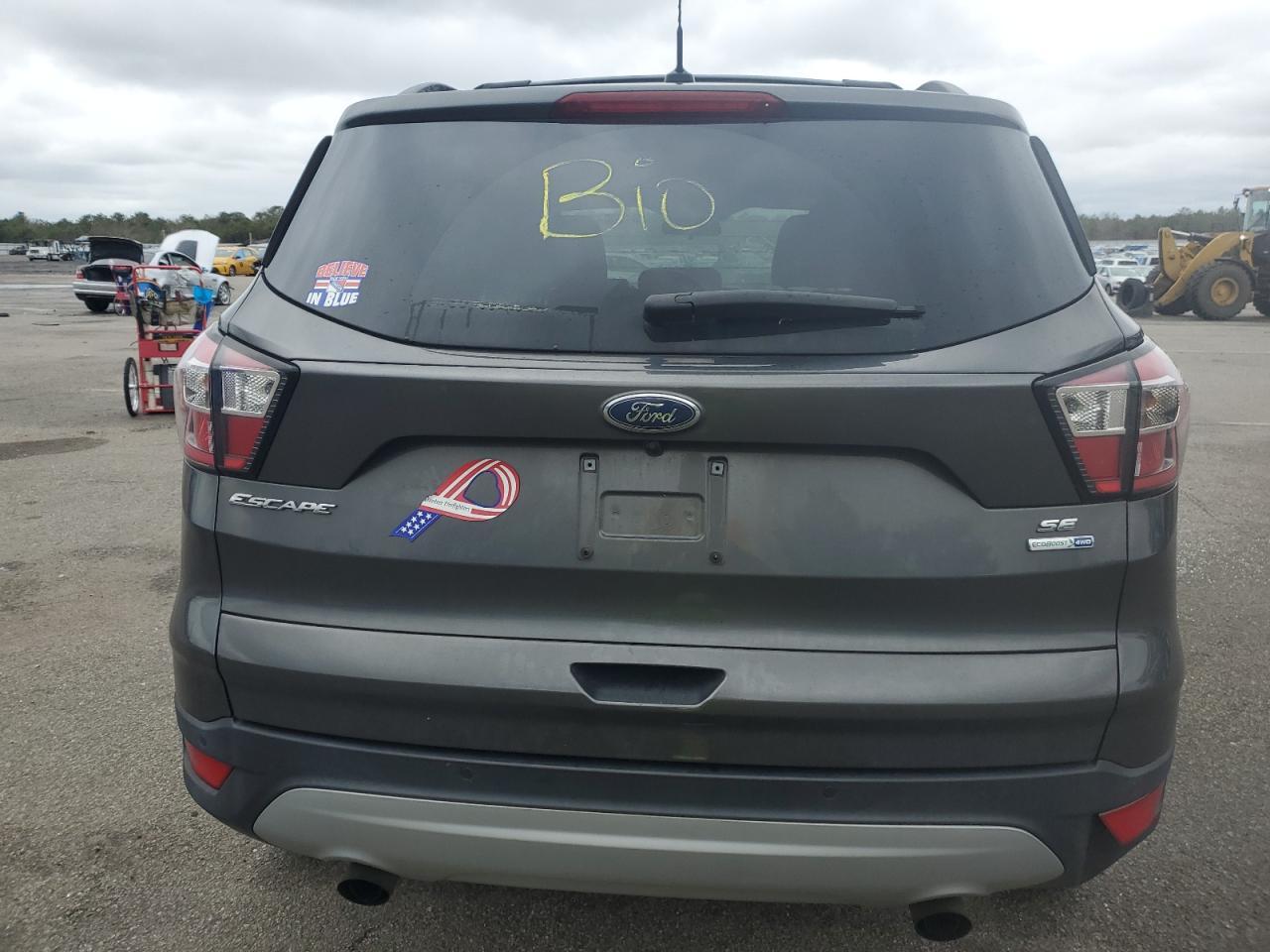 2017 FORD ESCAPE SE - Фото 6