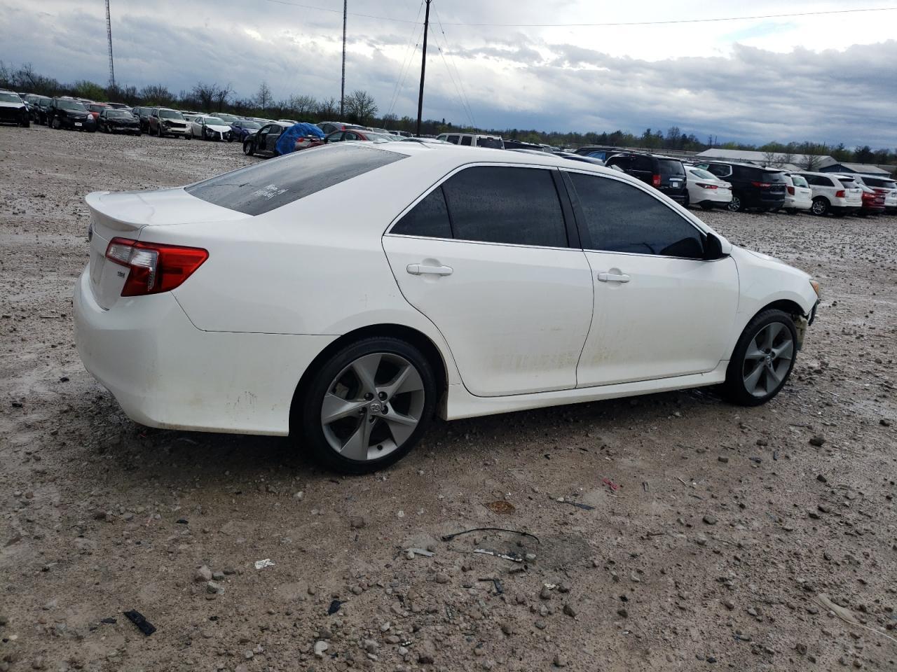 2012 TOYOTA CAMRY SE - Image 3