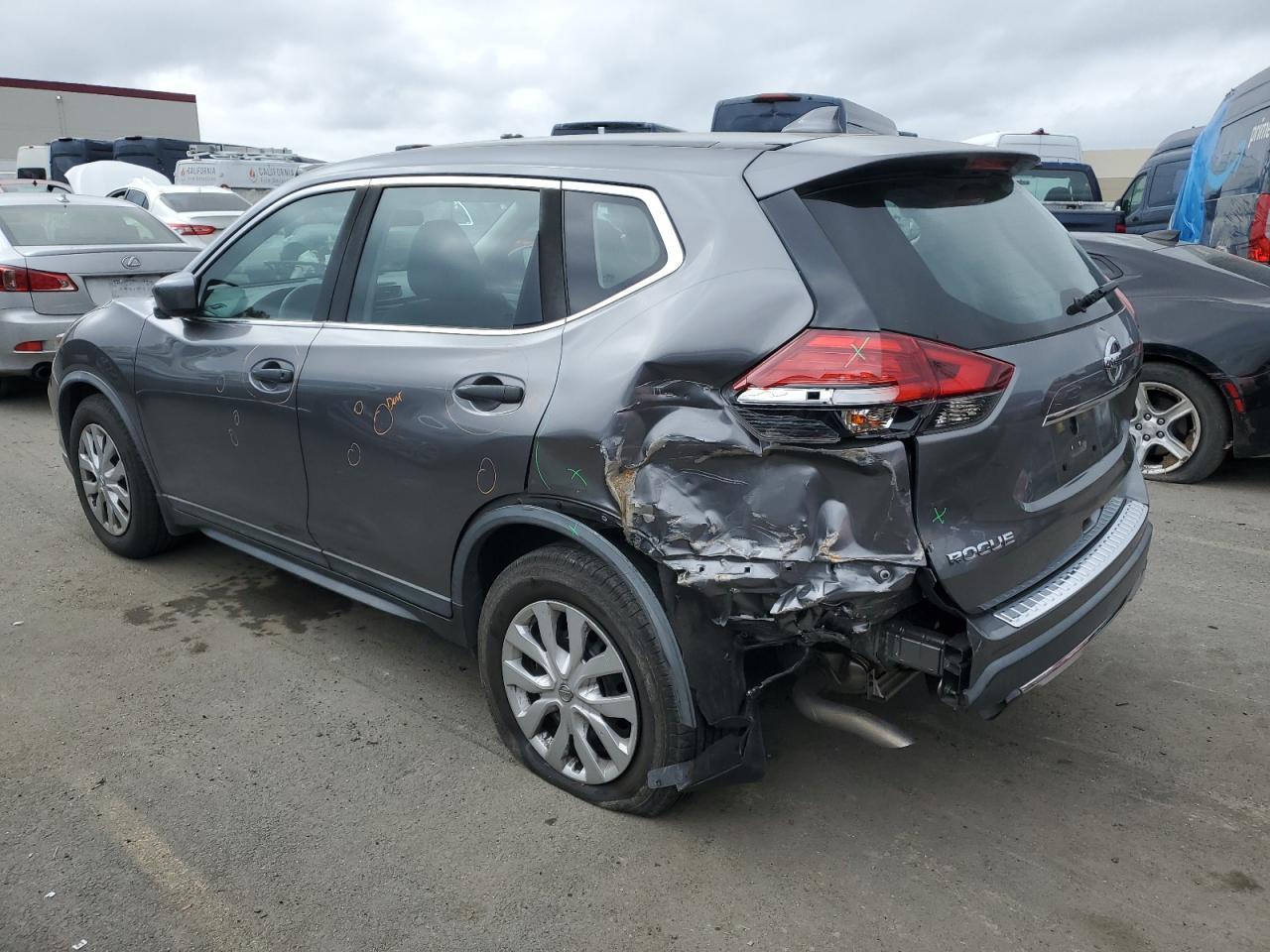 2017 NISSAN ROGUE S - Фото 2