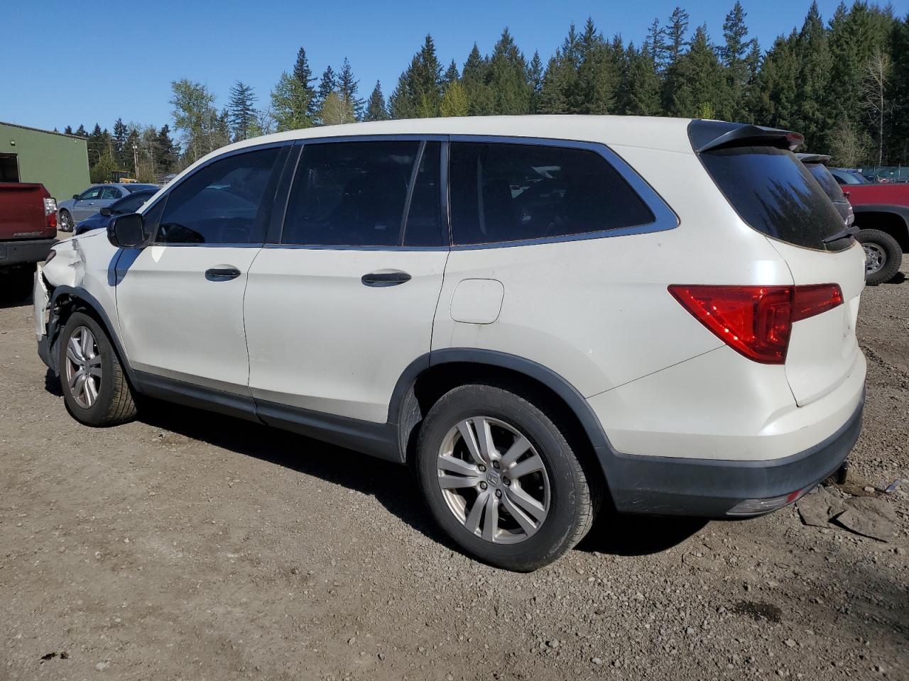 2017 HONDA PILOT LX - Фото 2