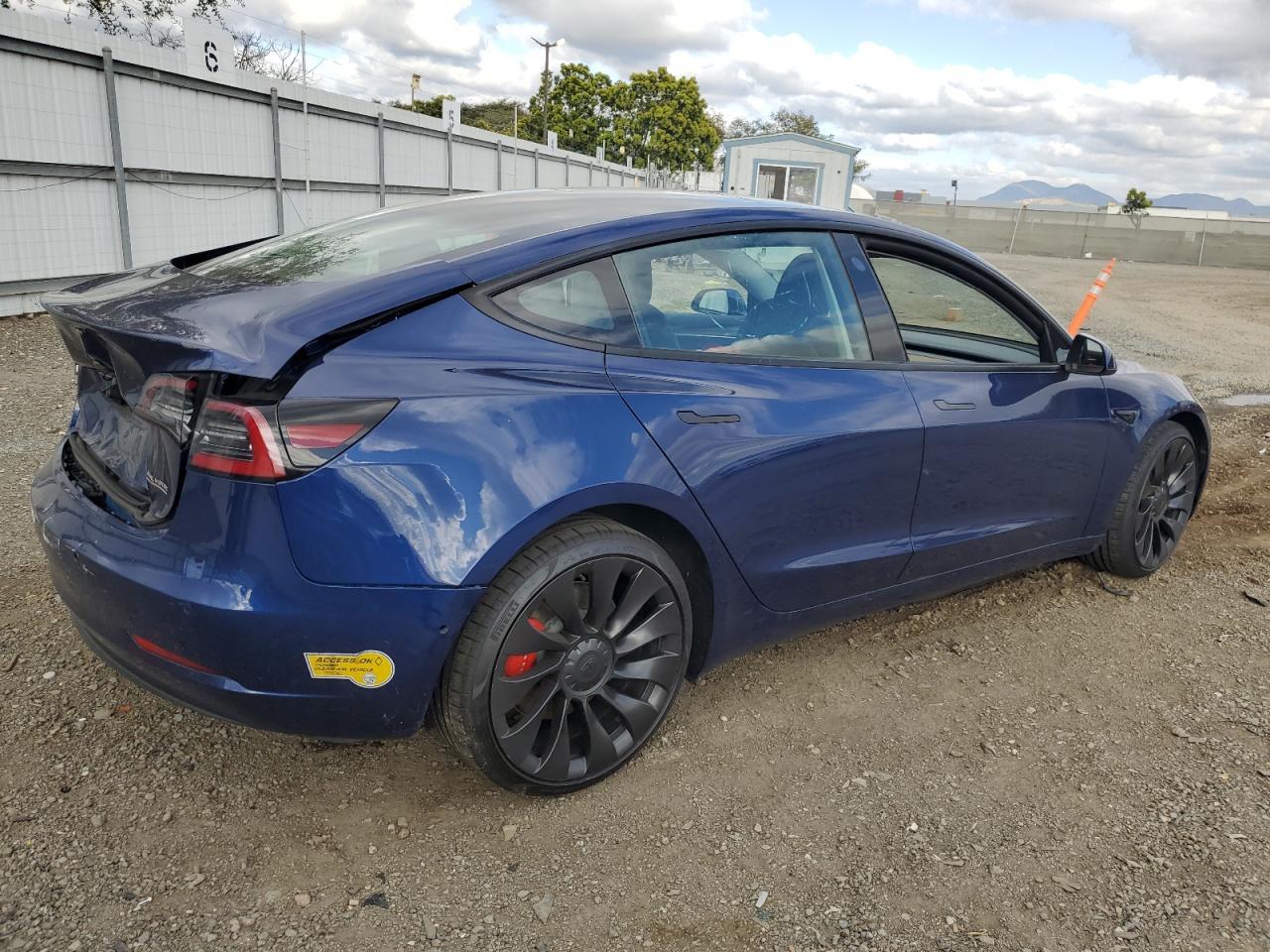 2022 TESLA MODEL 3 - Image 3