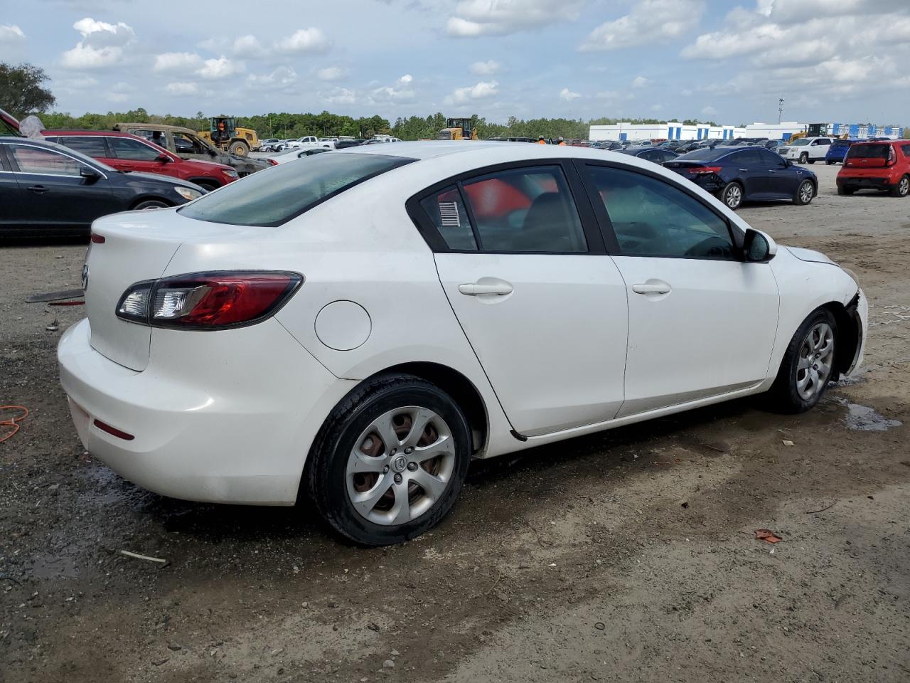 2013 MAZDA 3 I - Фото 3