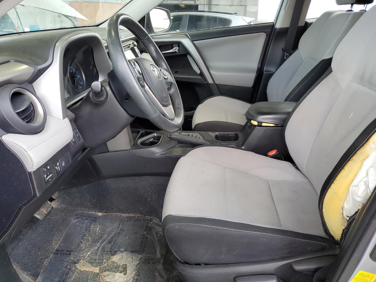 2017 TOYOTA RAV4 XLE - Image 7