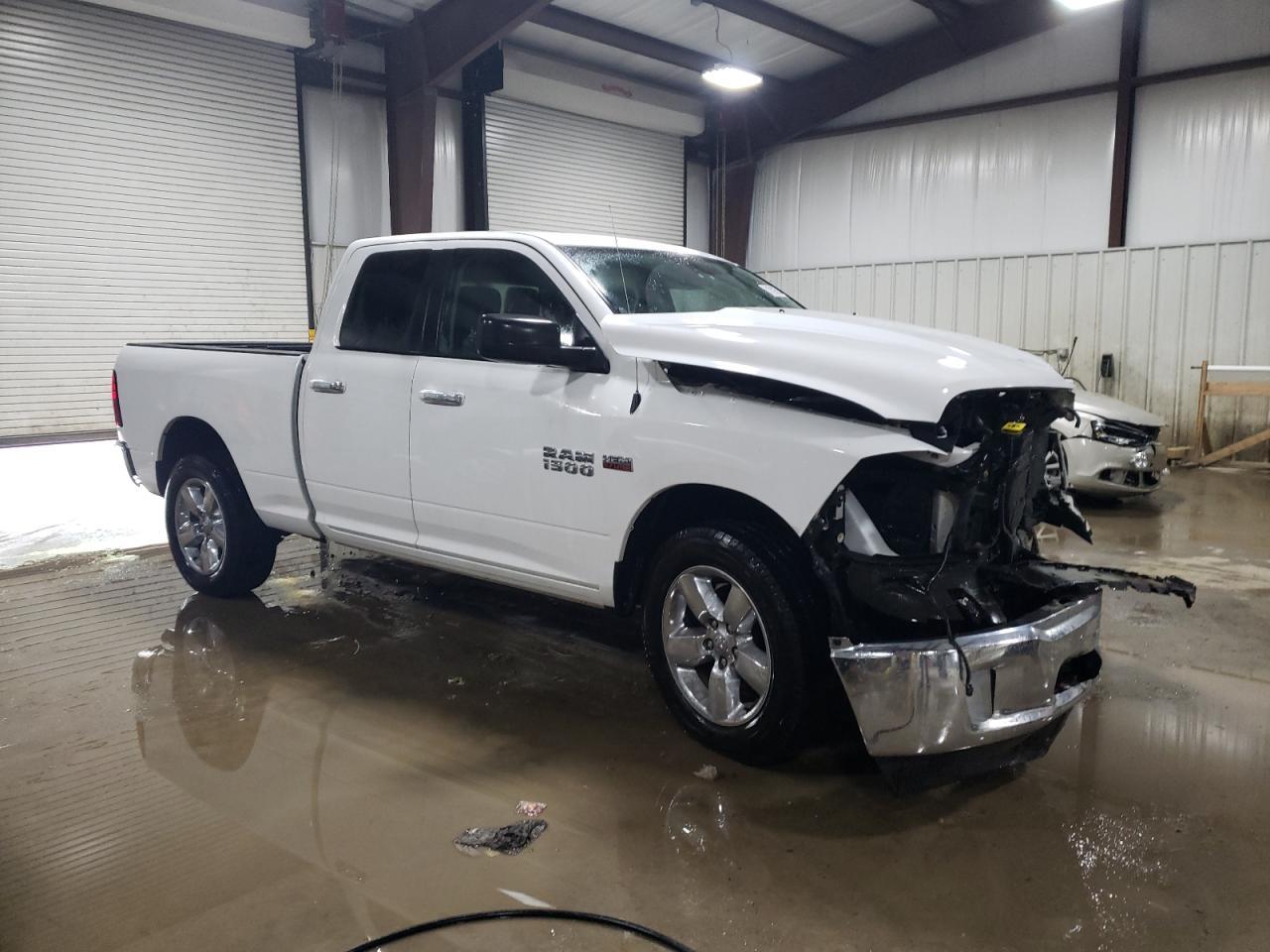2014 RAM 1500 SLT - Image 4