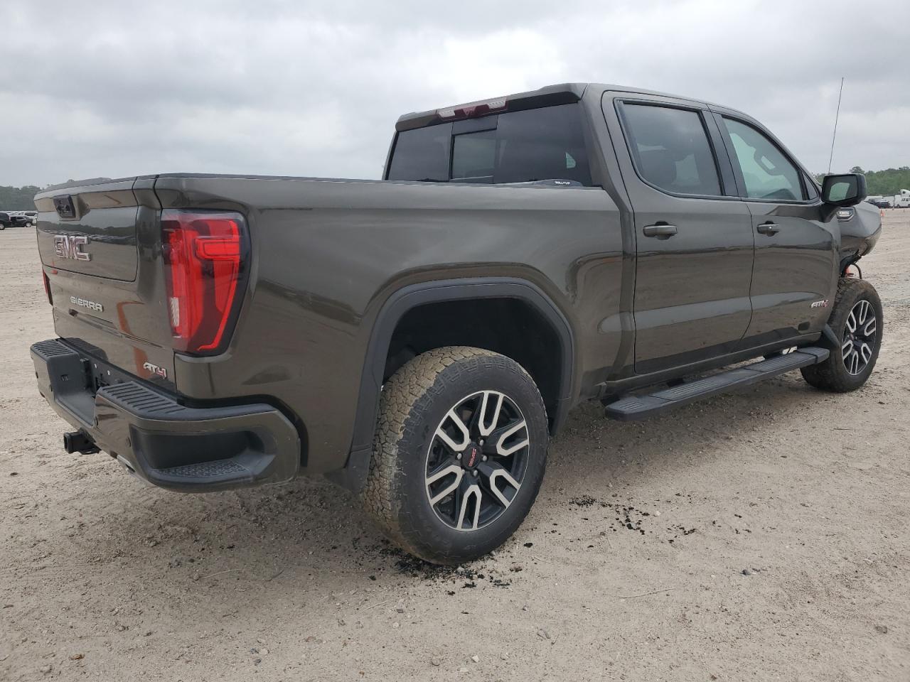 2023 GMC SIERRA K15 - Фото 3