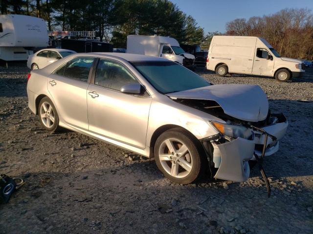 2014 Toyota Camry L - Фото 4