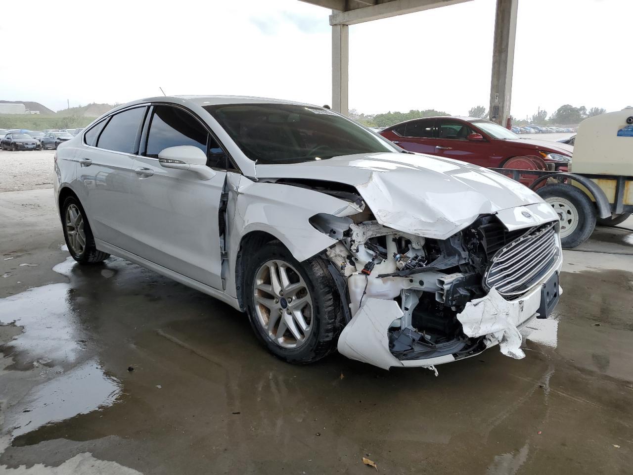 2014 FORD FUSION SE - Image 4
