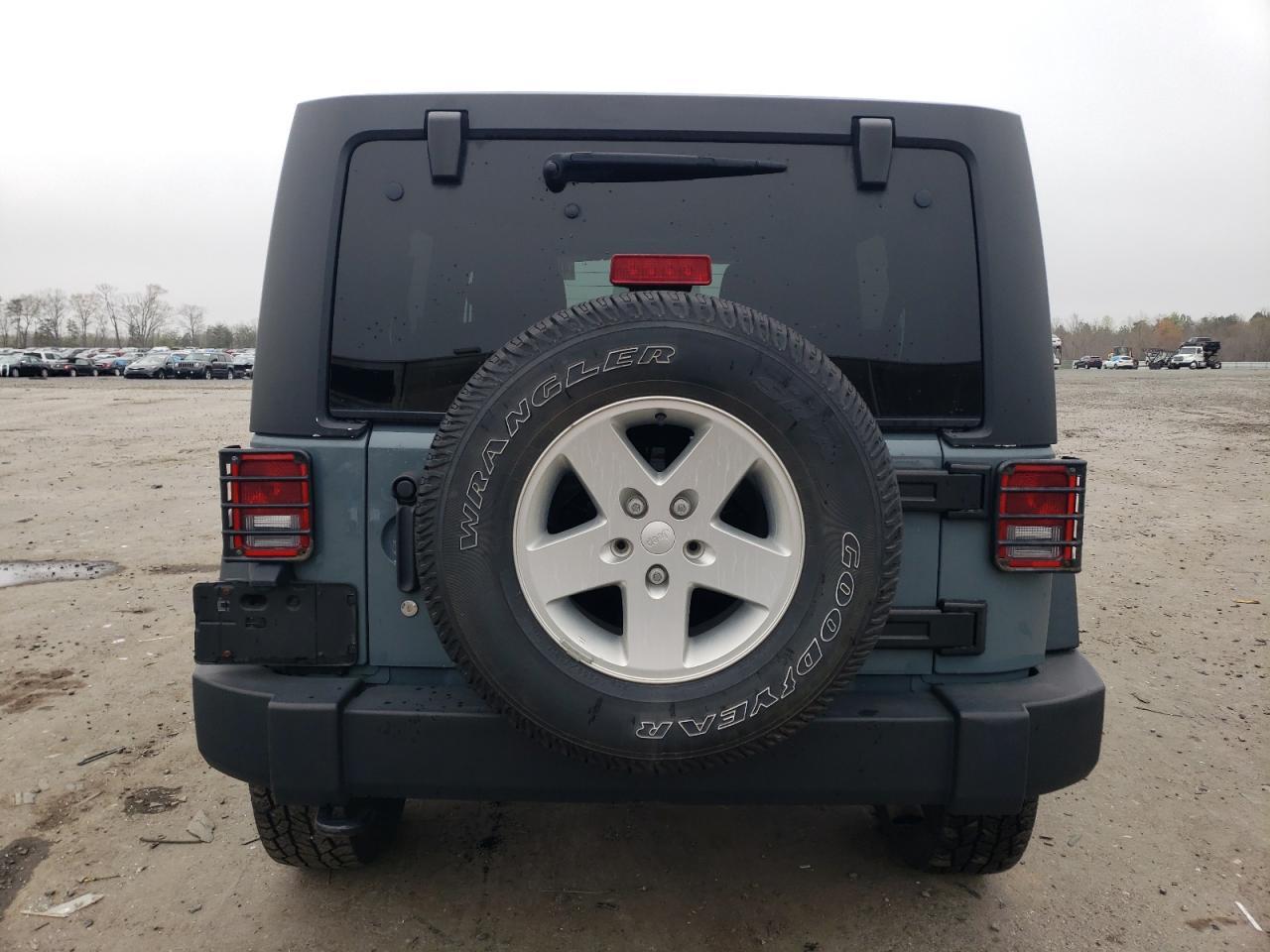 2014 JEEP WRANGLER U - Фото 6
