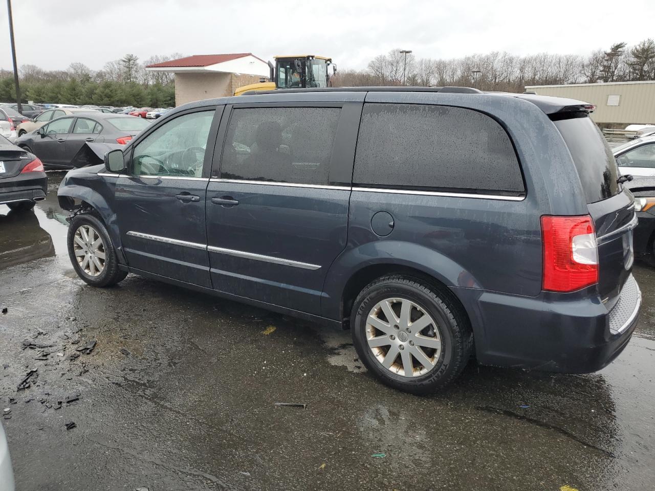2014 CHRYSLER TOWN & COU - Image 2