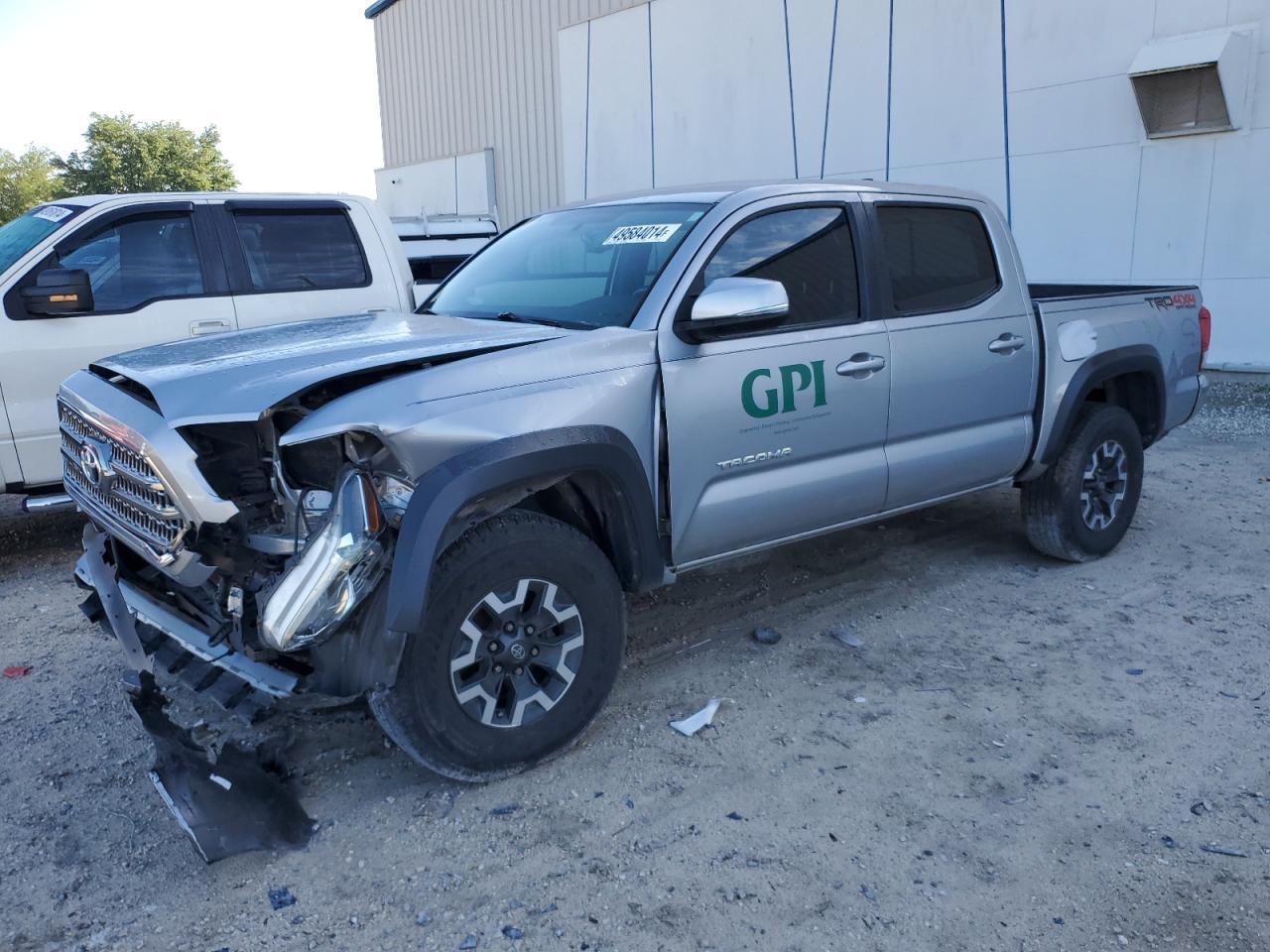 2017 TOYOTA TACOMA DOU