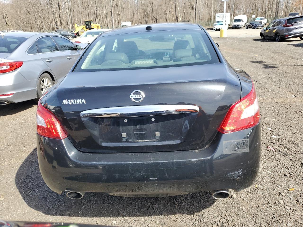2011 NISSAN MAXIMA S - Image 6