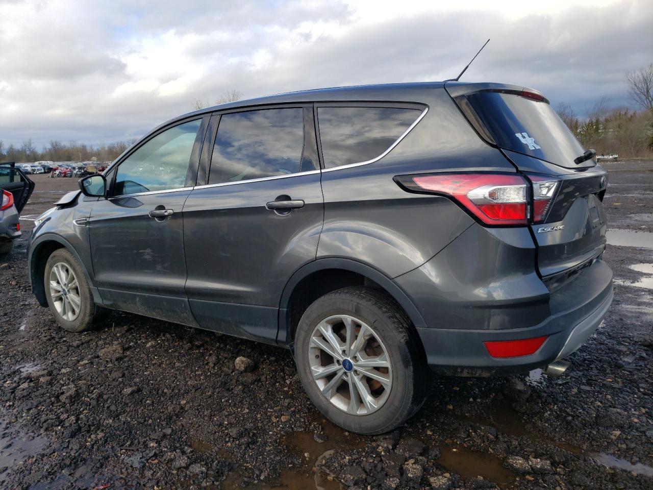 2017 FORD ESCAPE SE - Фото 2