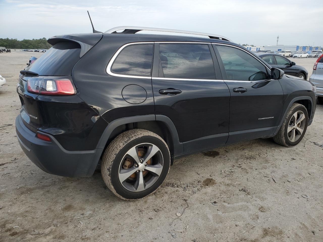 2019 JEEP CHEROKEE L - Фото 3