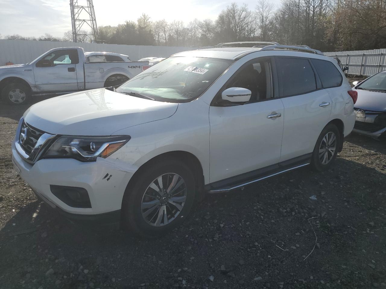 2017 NISSAN PATHFINDER