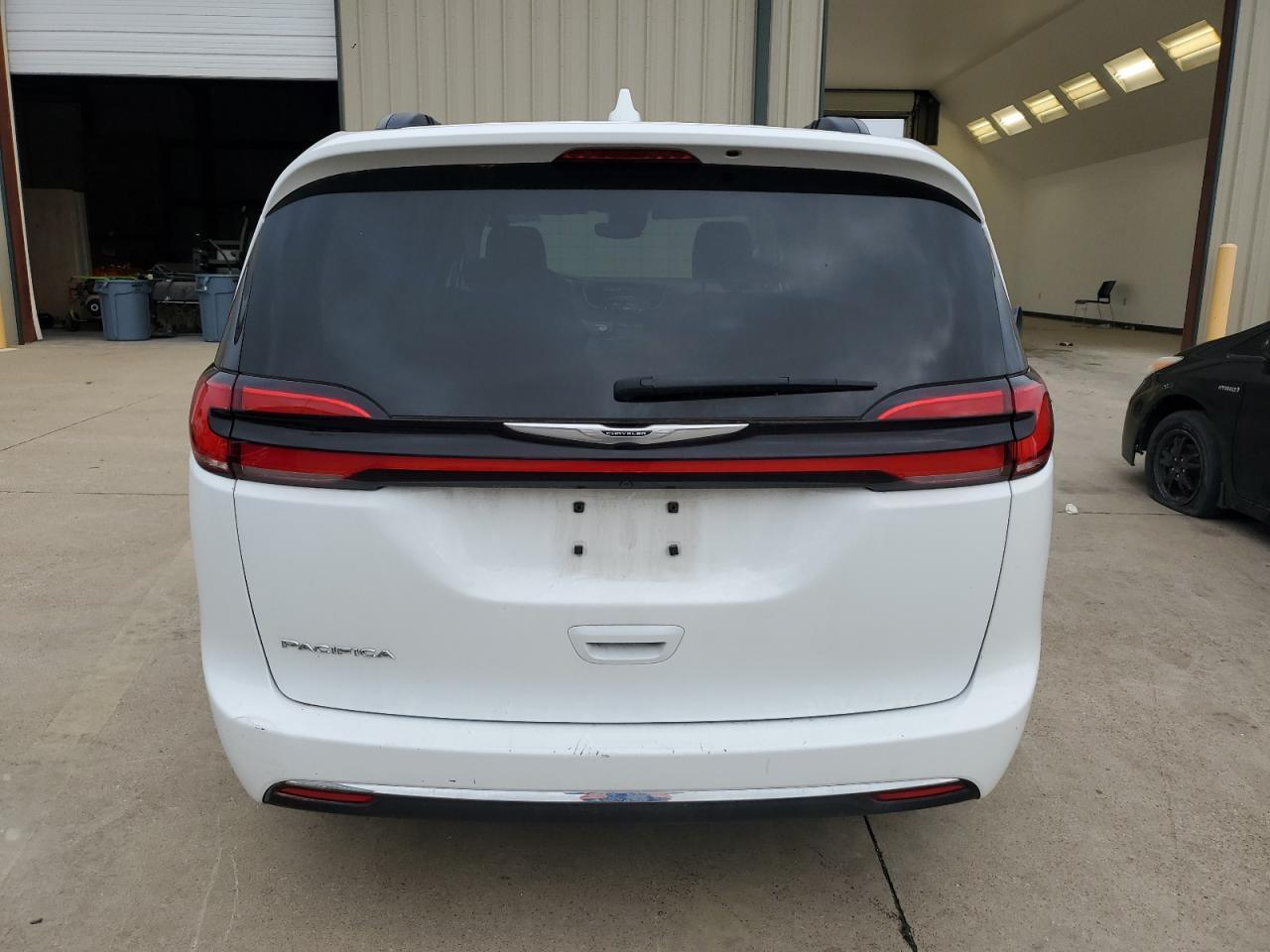 2022 CHRYSLER PACIFICA T - Image 6