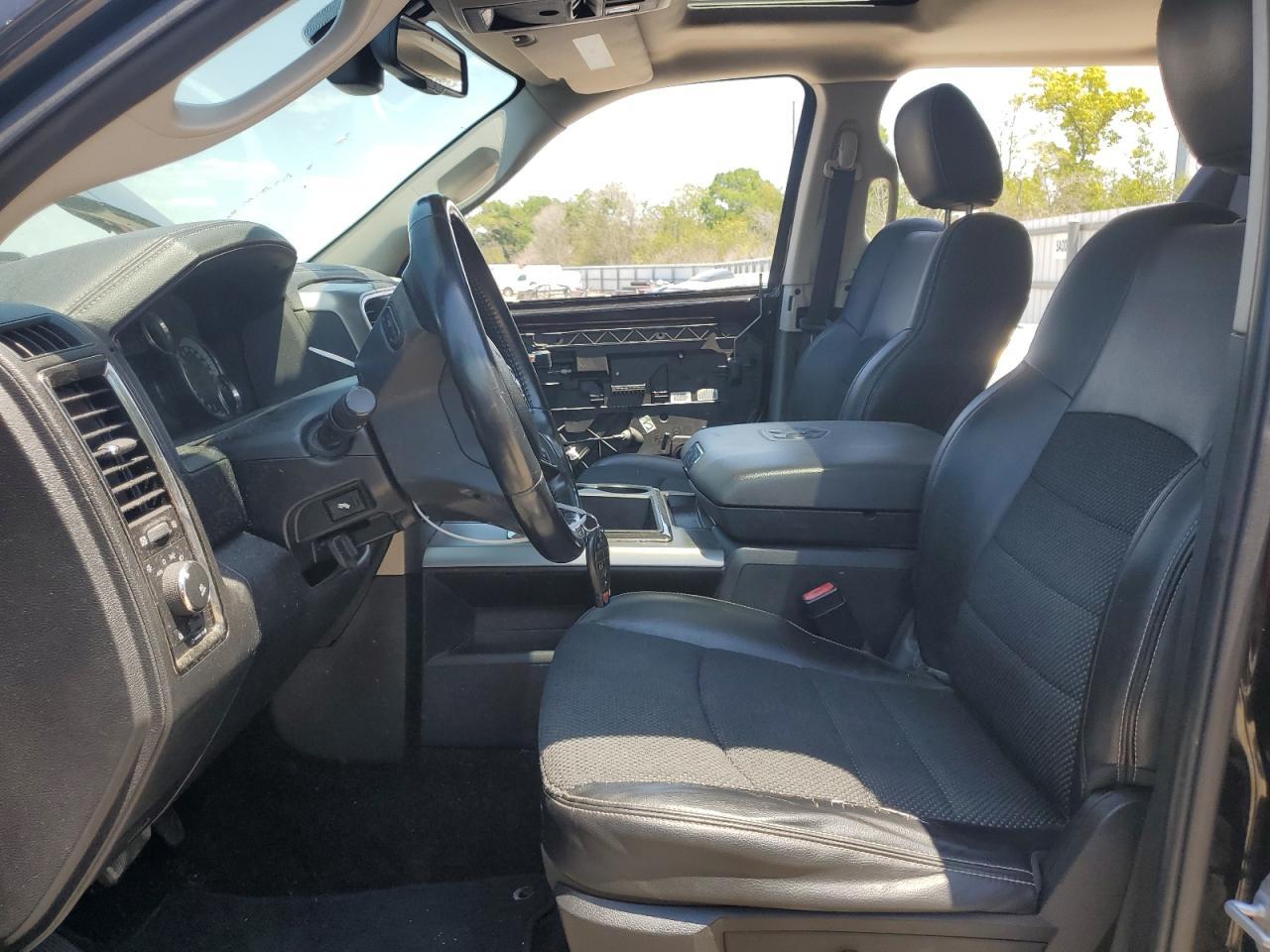 2014 RAM 1500 SPORT - Фото 7