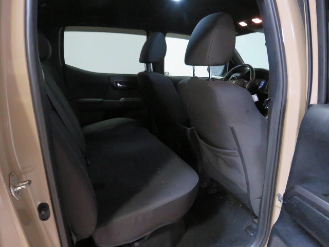 2017 TOYOTA TACOMA DOU - Фото 6