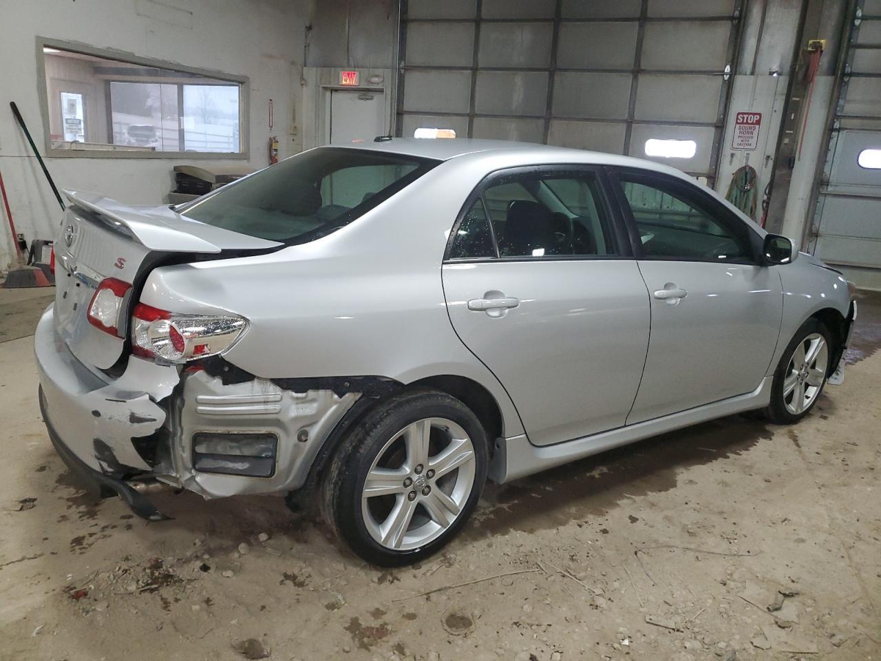 2013 TOYOTA COROLLA BA - Image 3