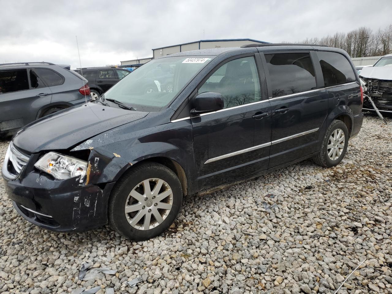 2014 CHRYSLER TOWN & COU