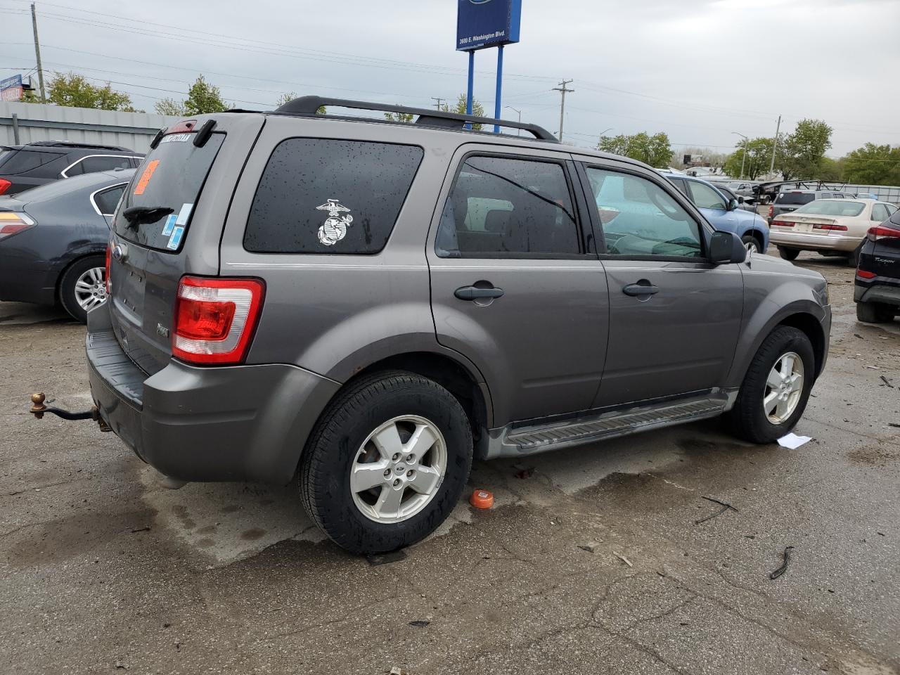 2010 FORD ESCAPE XLT - Image 3