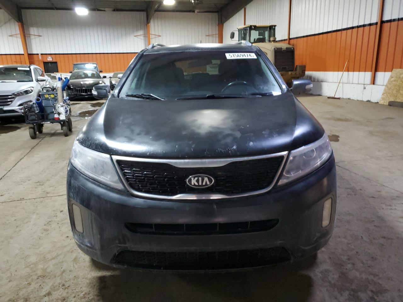 2014 KIA SORENTO LX - Image 5