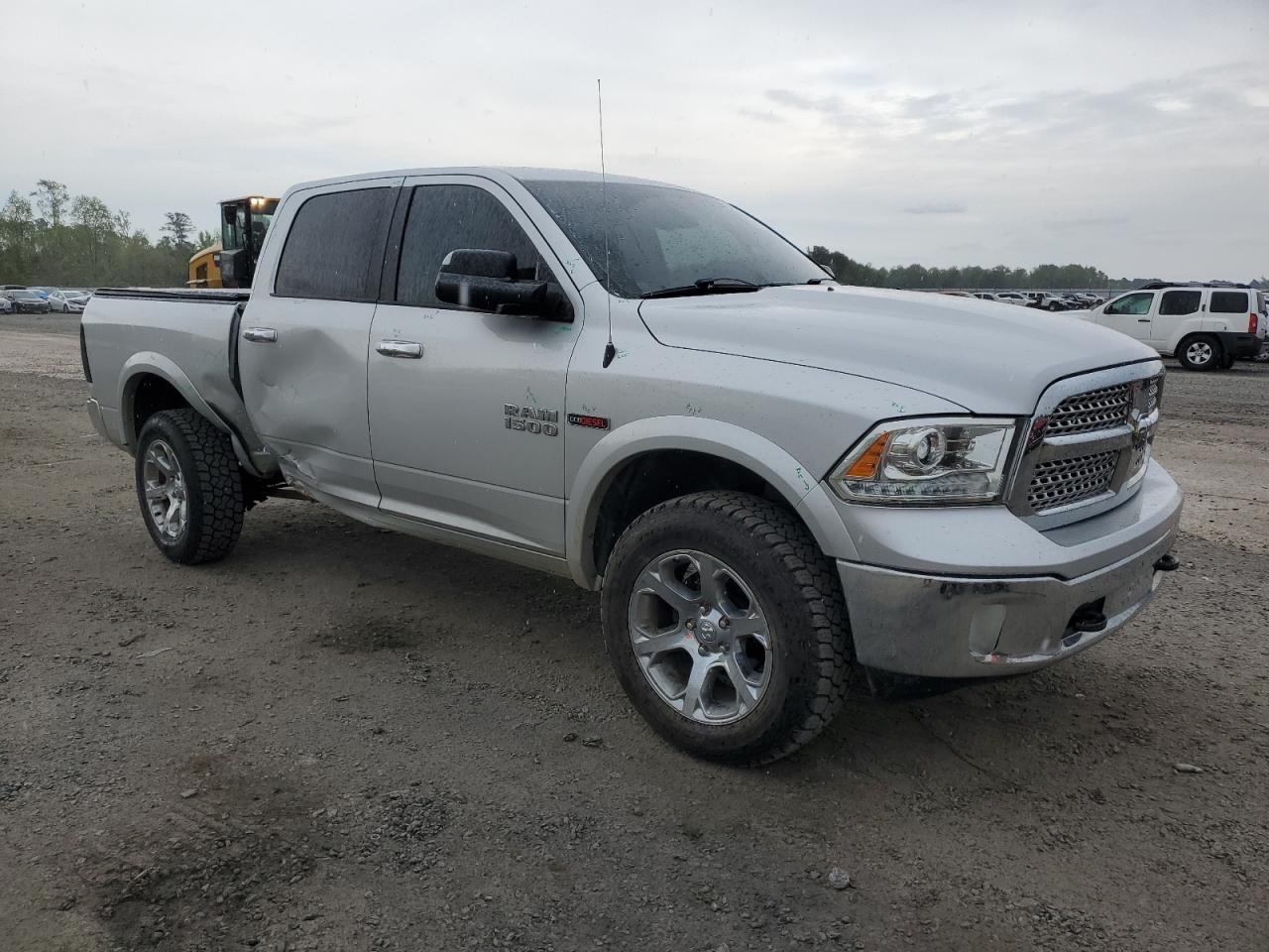 2015 RAM 1500 LARAM - Image 4