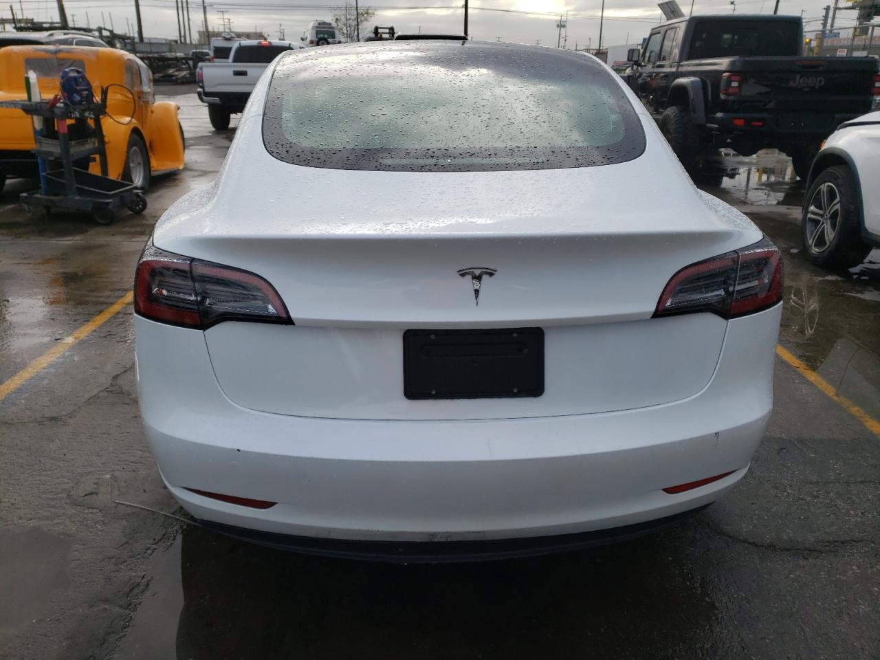 2023 TESLA MODEL 3 - Фото 6