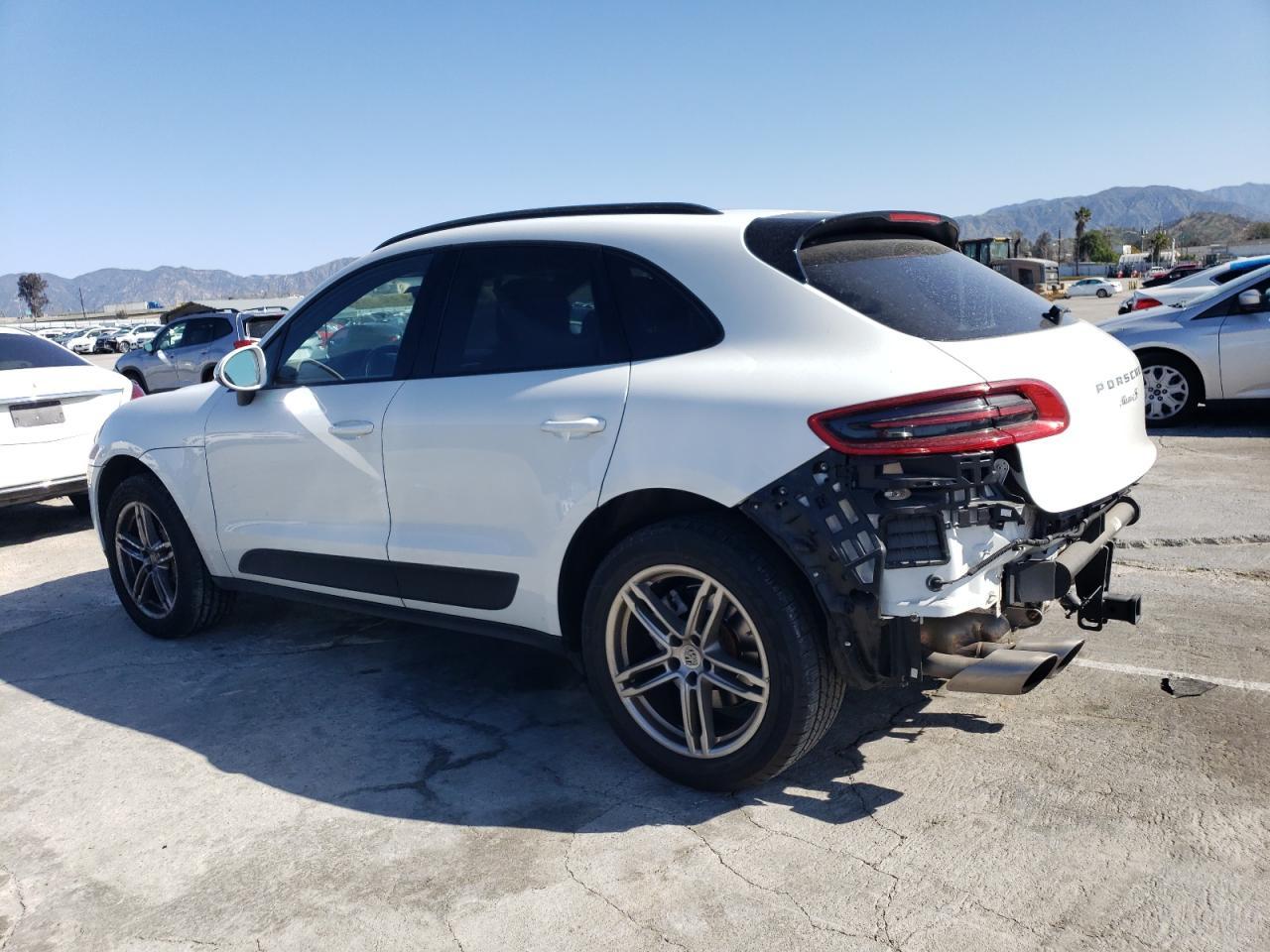 2015 PORSCHE MACAN S - Image 2
