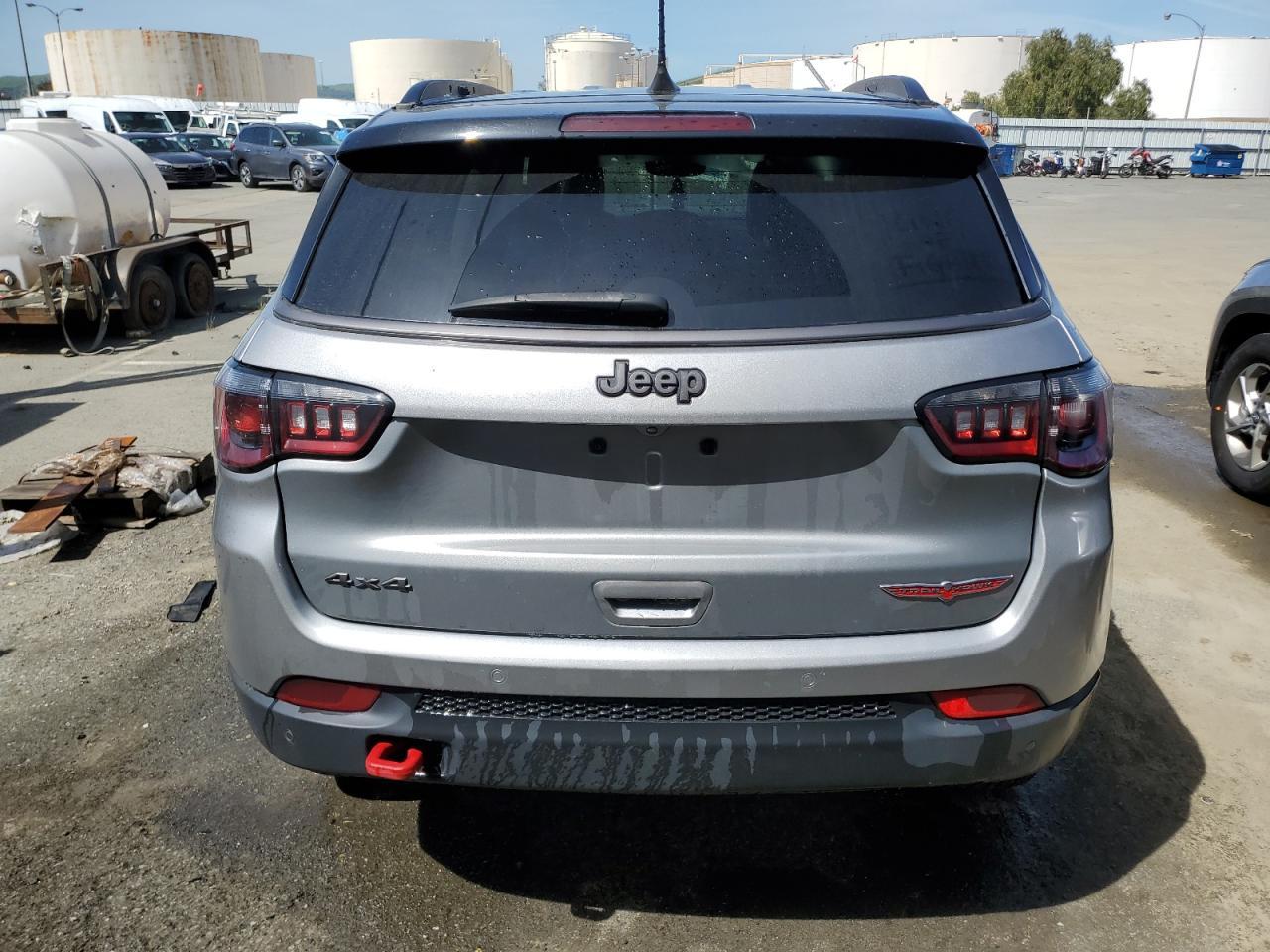 2021 JEEP COMPASS TR - Фото 6