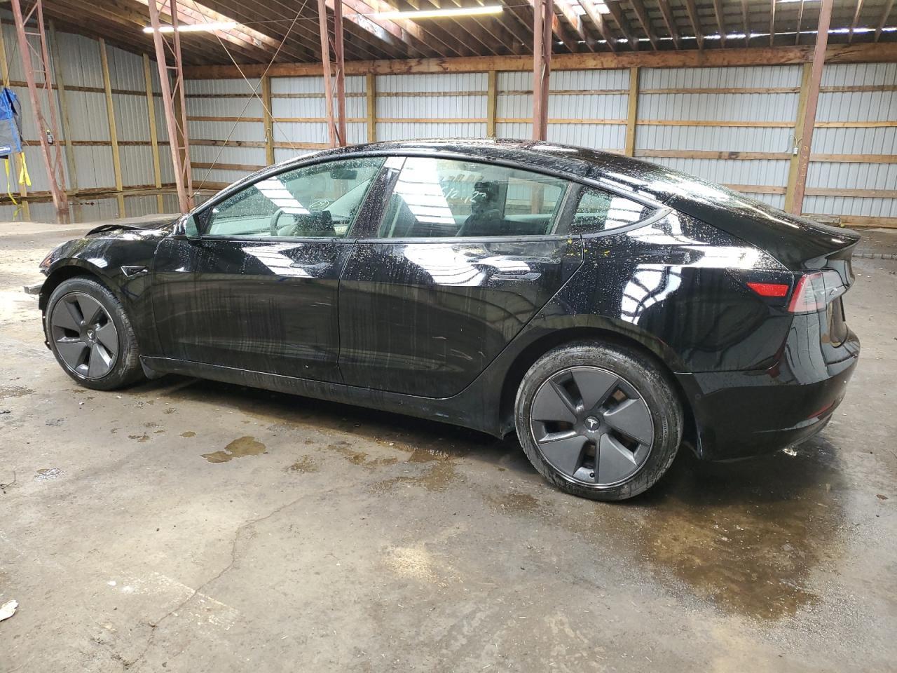 2021 TESLA MODEL 3 - Фото 2