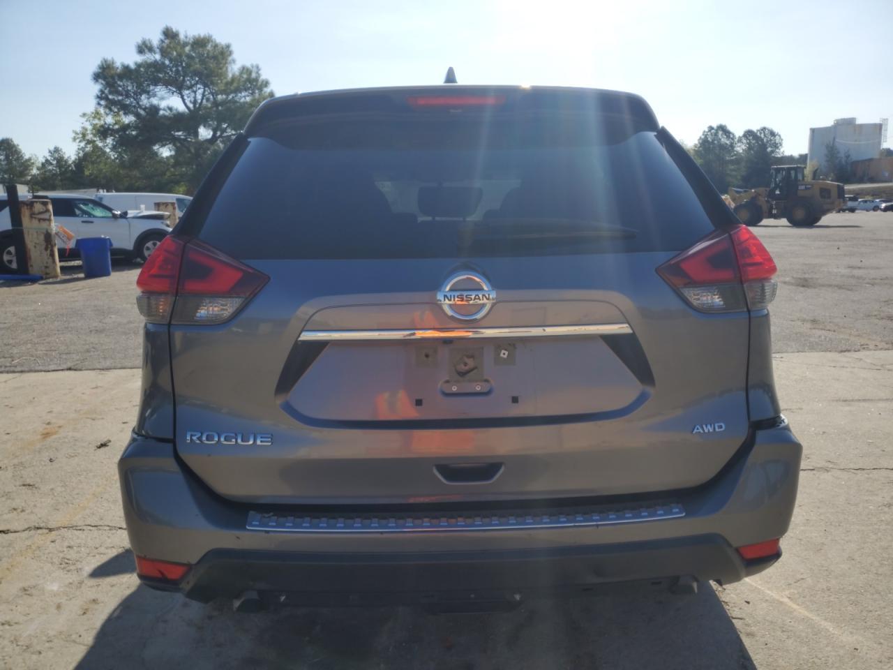 2017 NISSAN ROGUE S - Фото 6