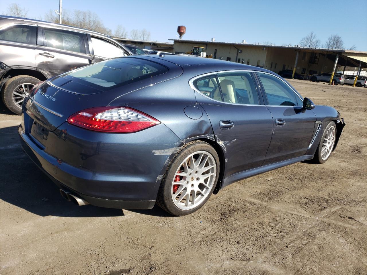 2011 PORSCHE PANAMERA T - Image 3