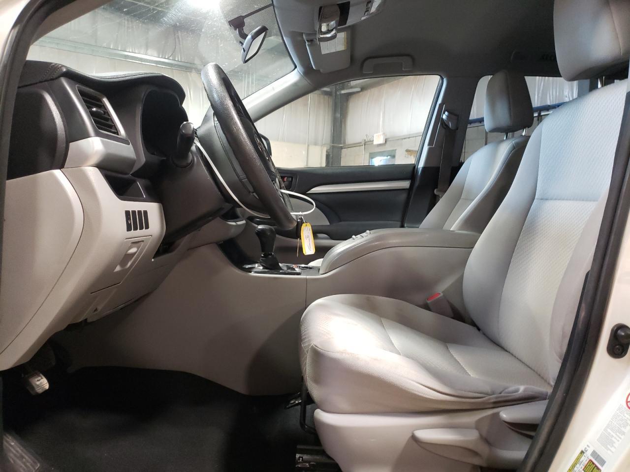2015 TOYOTA HIGHLANDER - Фото 7