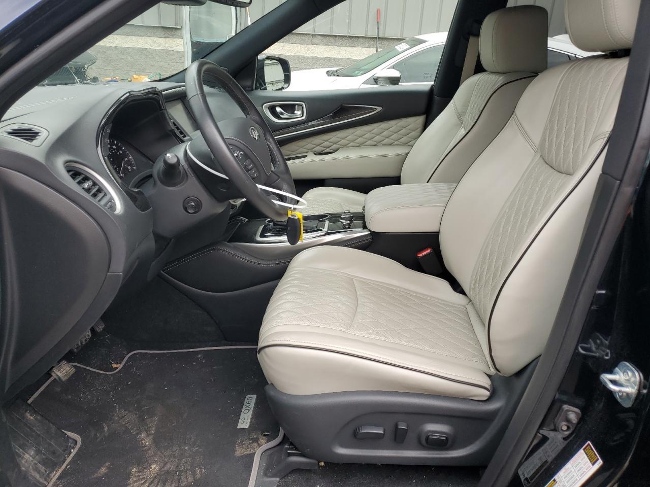 2019 INFINITI QX60 LUXE - Image 7