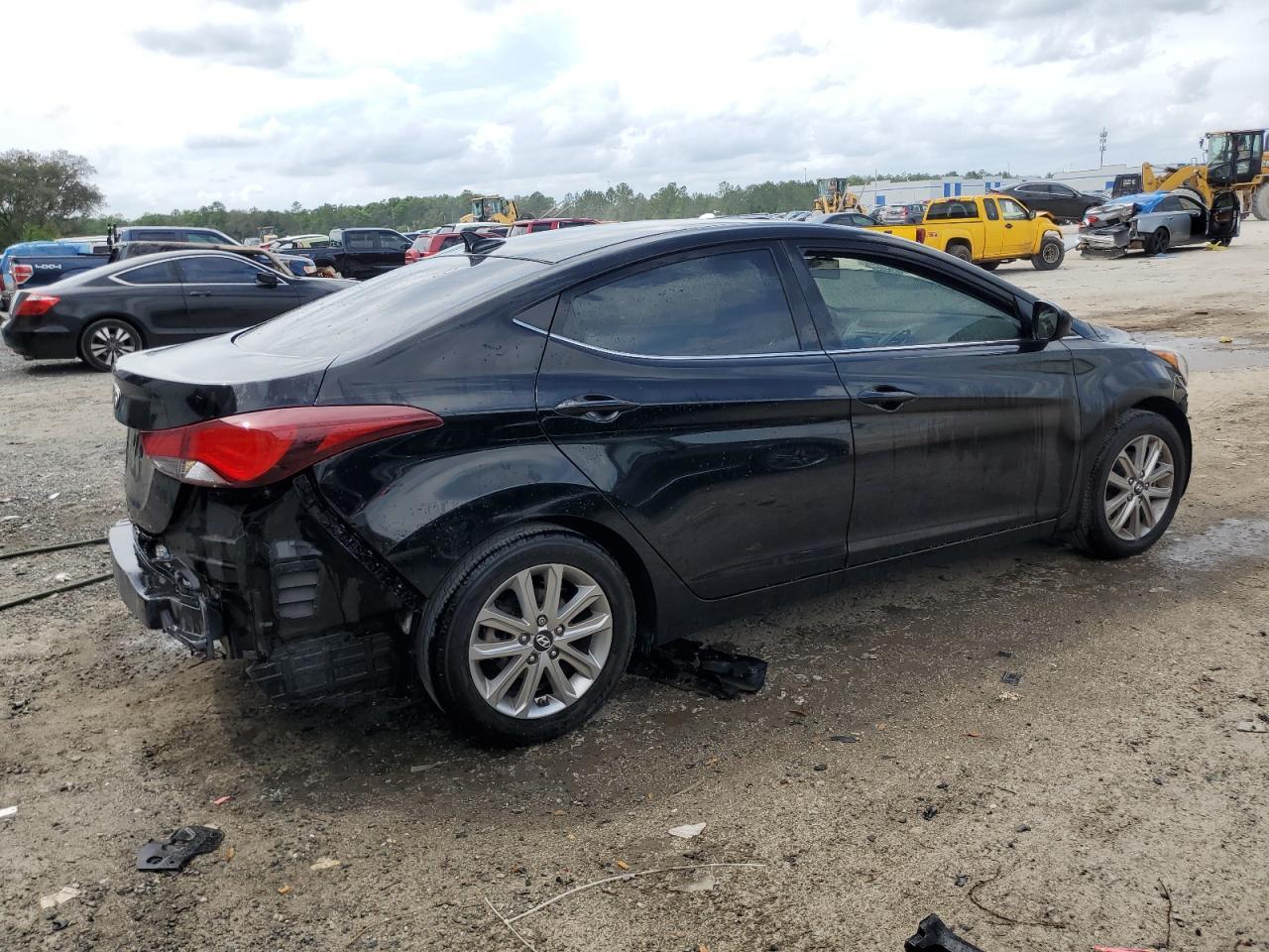 2015 HYUNDAI ELANTRA SE - Фото 3