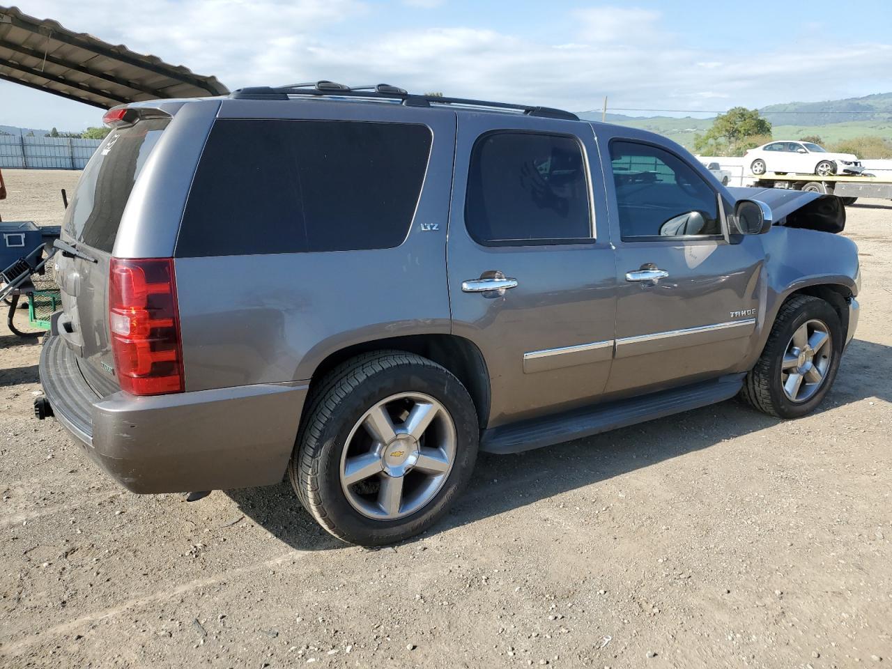 2011 CHEVROLET TAHOE K150 - Фото 3