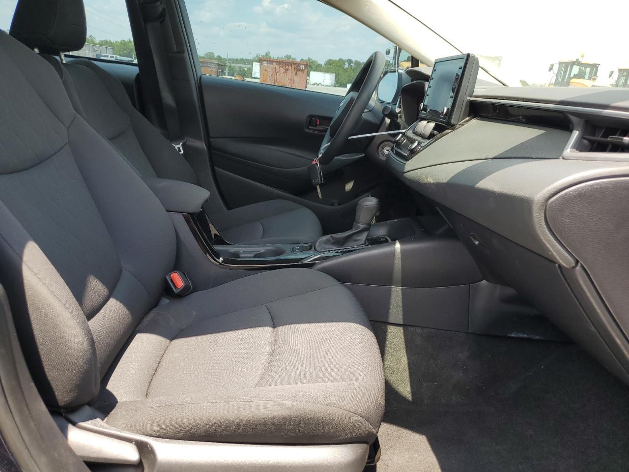 2022 TOYOTA COROLLA LE - Image 7