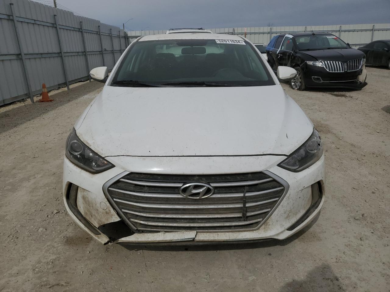 2017 HYUNDAI ELANTRA SE - Image 5
