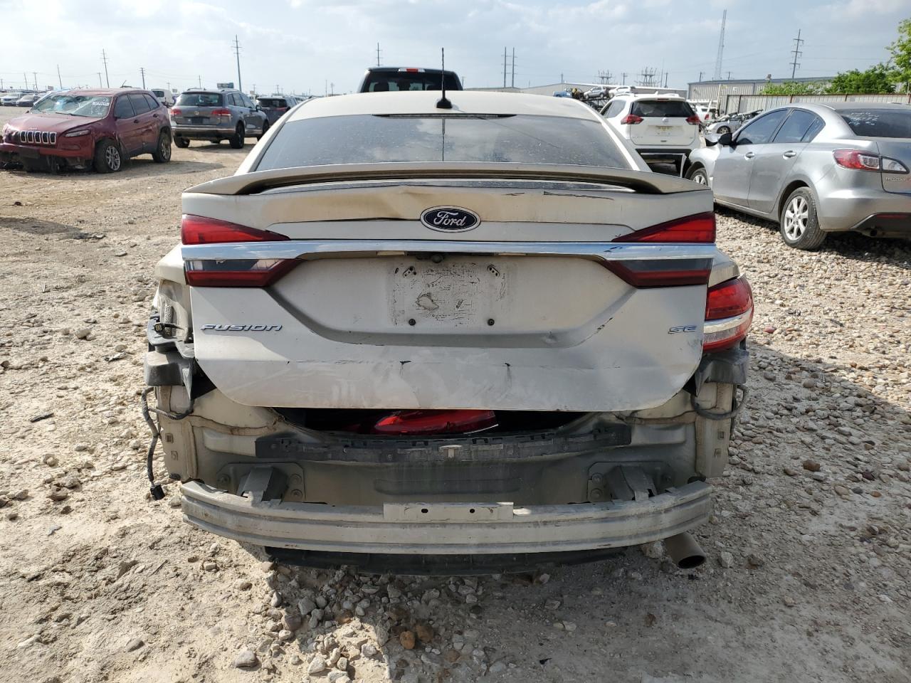 2017 FORD FUSION SE - Фото 6