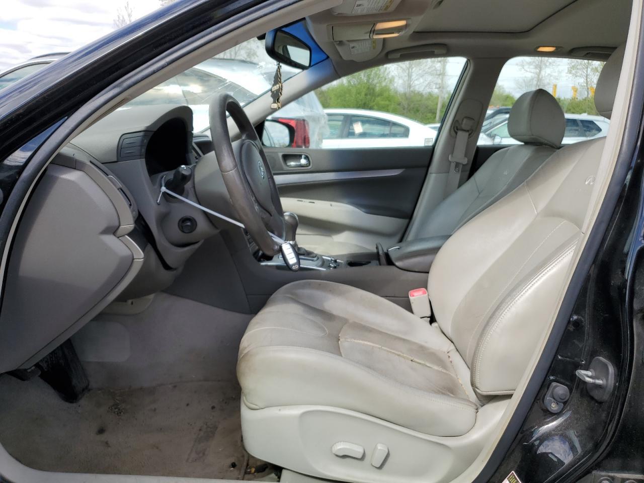 2011 INFINITI G37 - Фото 7
