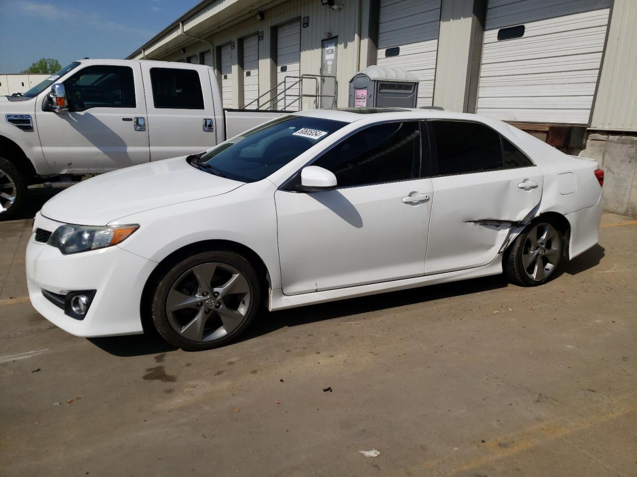 2012 TOYOTA CAMRY SE car image