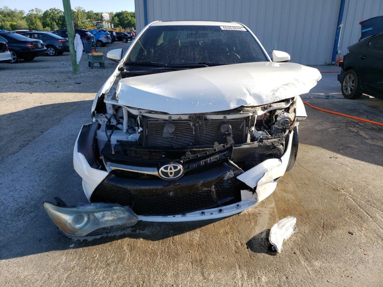 2016 TOYOTA CAMRY LE - Фото 5